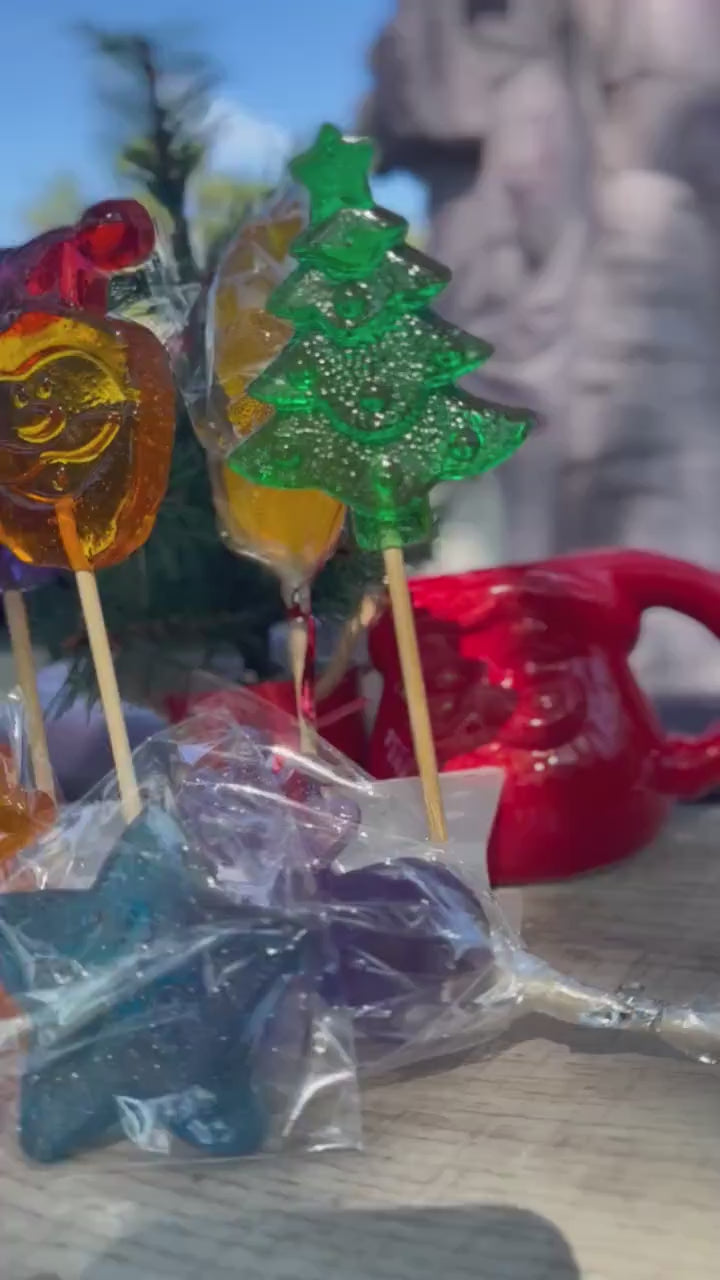 25 Festive Handmade Christmas Lollipops: Holiday Treats, Party Favors